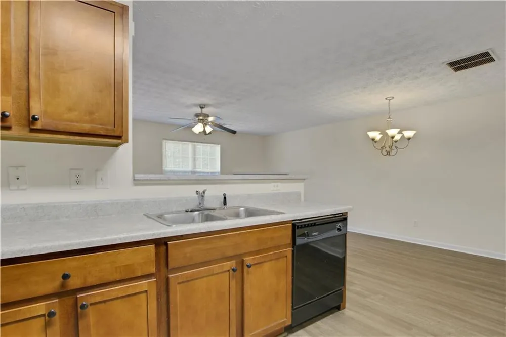 762 Georgetown Court Jonesboro, GA 30236