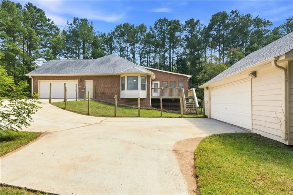 2762 Lester Mill Road Locust Grove, GA 30248