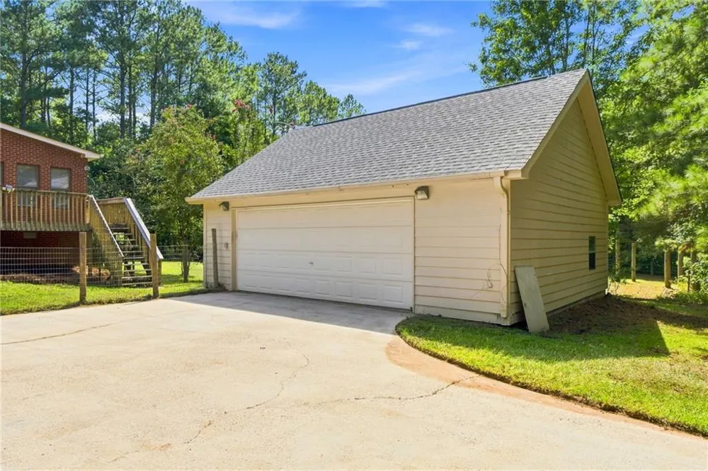 2762 Lester Mill Road Locust Grove, GA 30248