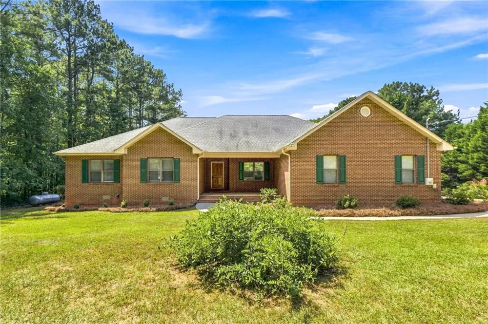 2762 Lester Mill Road Locust Grove, GA 30248