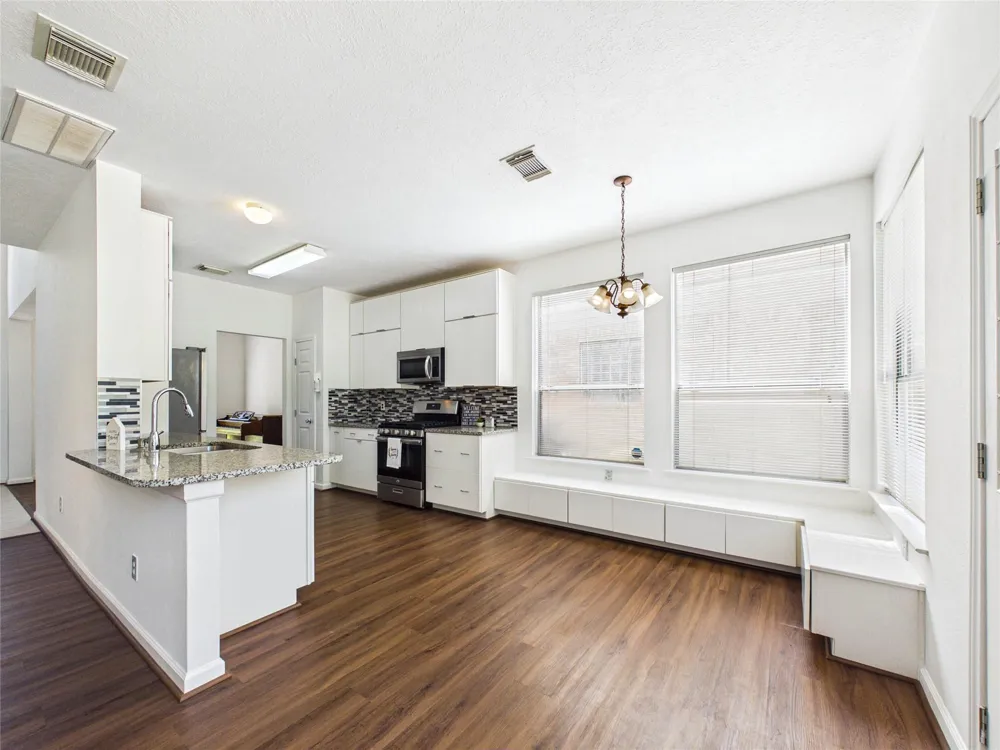 3006 Bay Breeze Drive Dickinson, TX 77539
