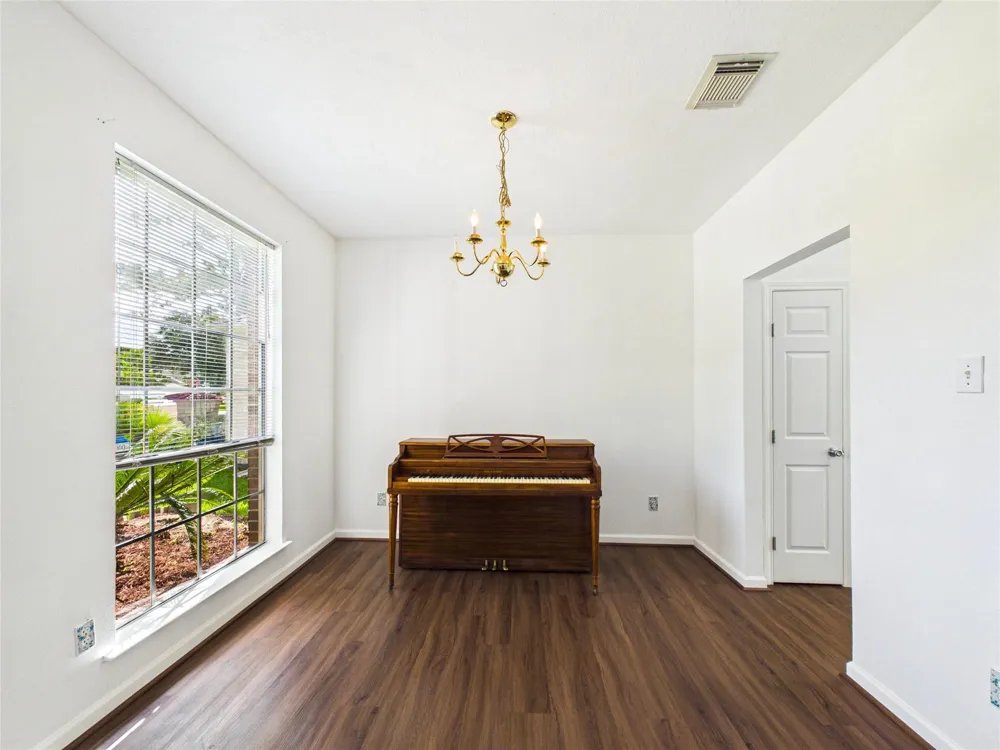 3006 Bay Breeze Drive Dickinson, TX 77539