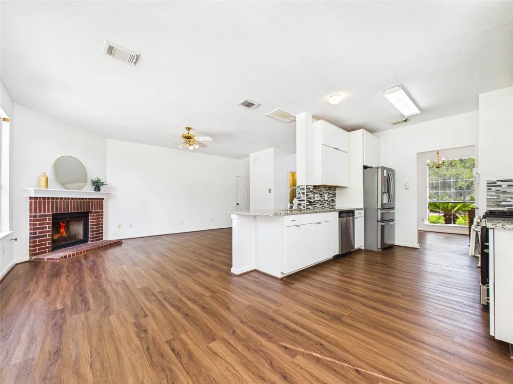 3006 Bay Breeze Drive Dickinson, TX 77539