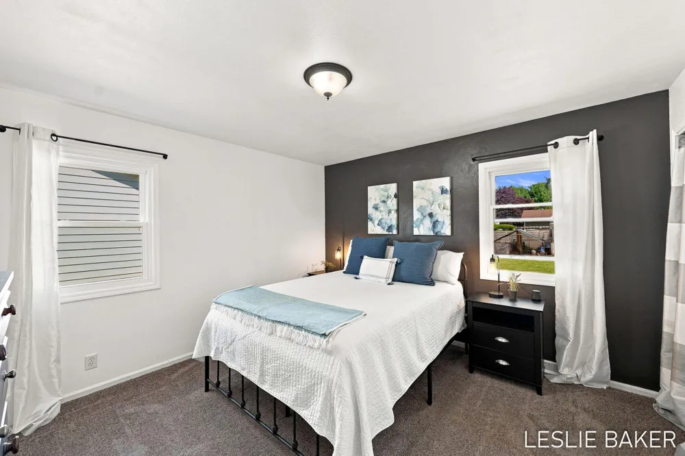2666 Gay Paree Drive Zeeland, MI 49464