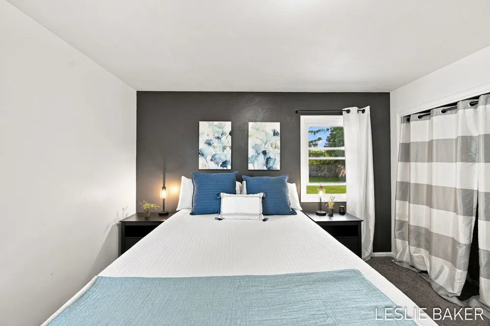 2666 Gay Paree Drive Zeeland, MI 49464