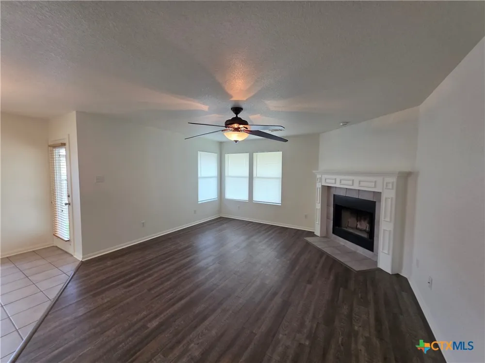 2402 Mikulec Drive Killeen, TX 76542