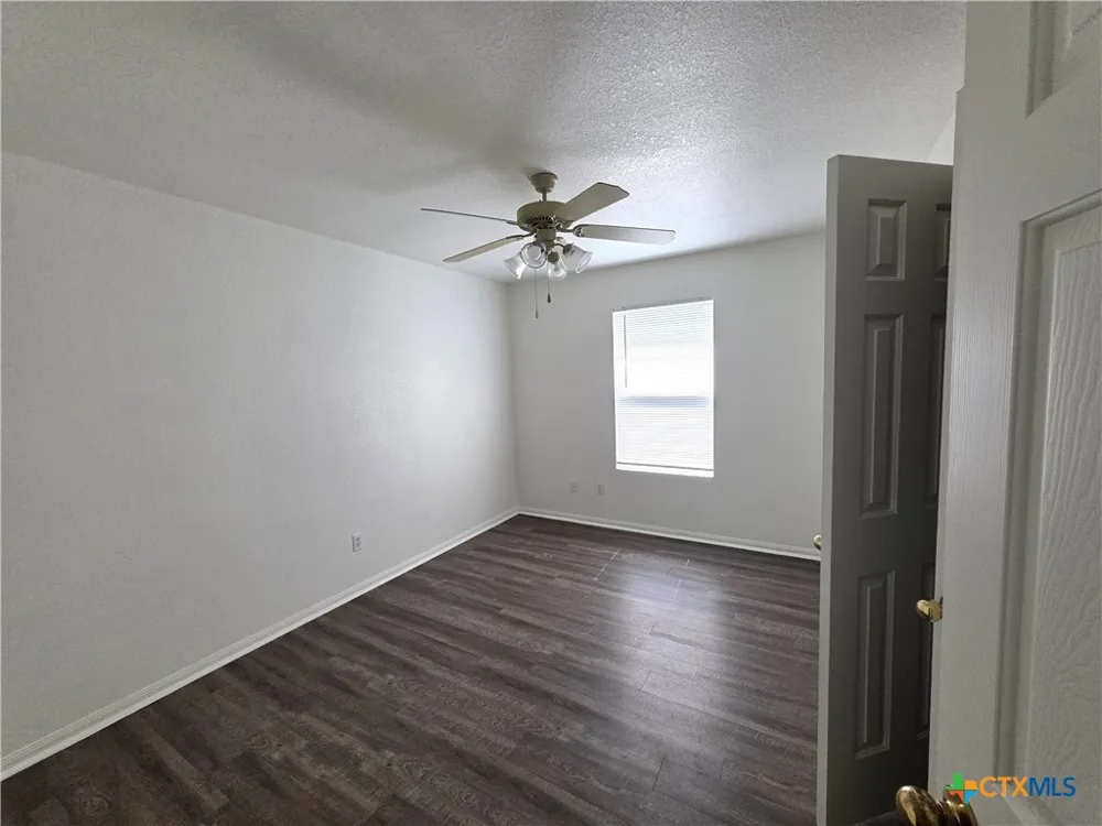 2402 Mikulec Drive Killeen, TX 76542