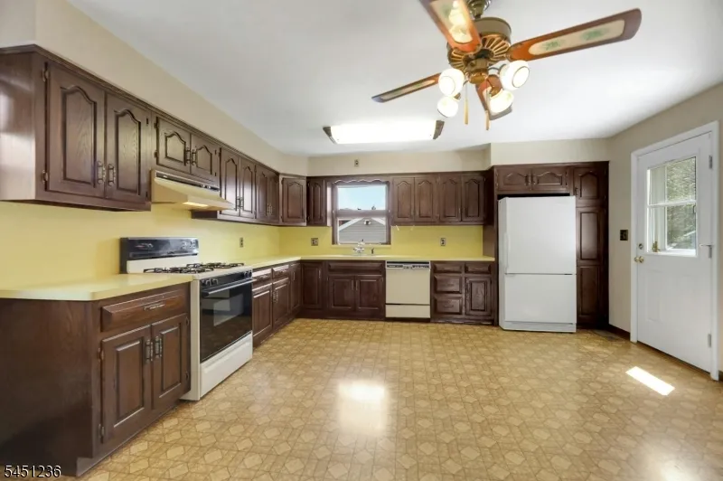 77 High Clifton City, NJ 07014