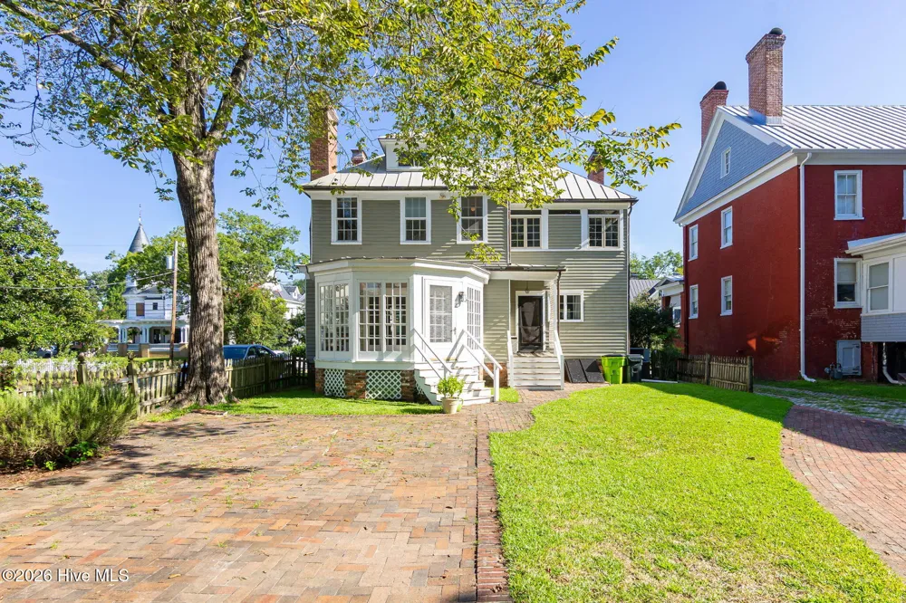311 Johnson Street New Bern, NC 28560