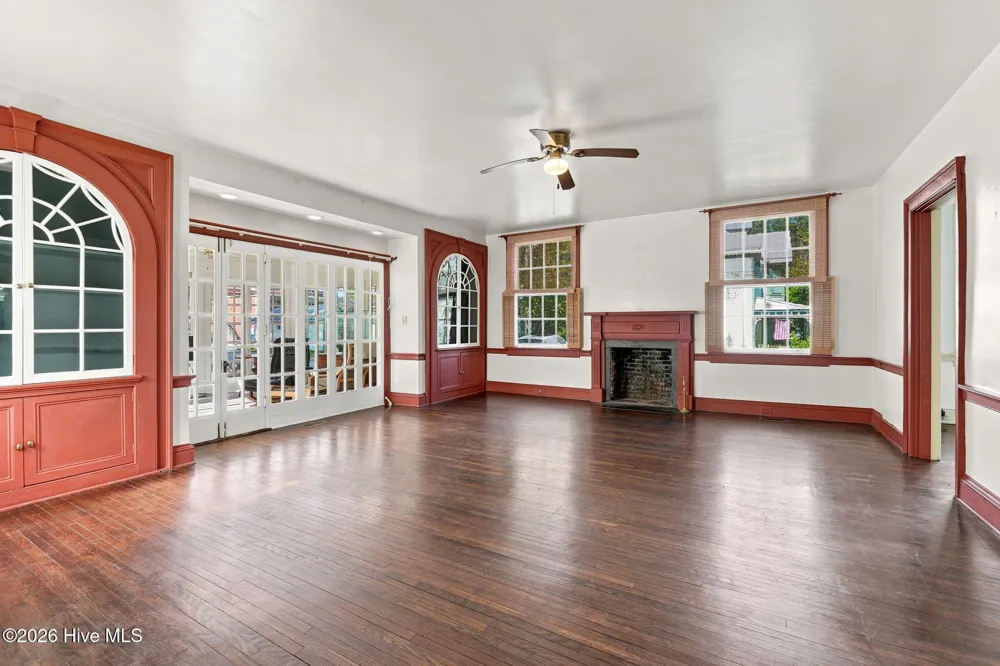 311 Johnson Street New Bern, NC 28560
