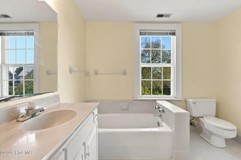 311 Johnson Street New Bern, NC 28560