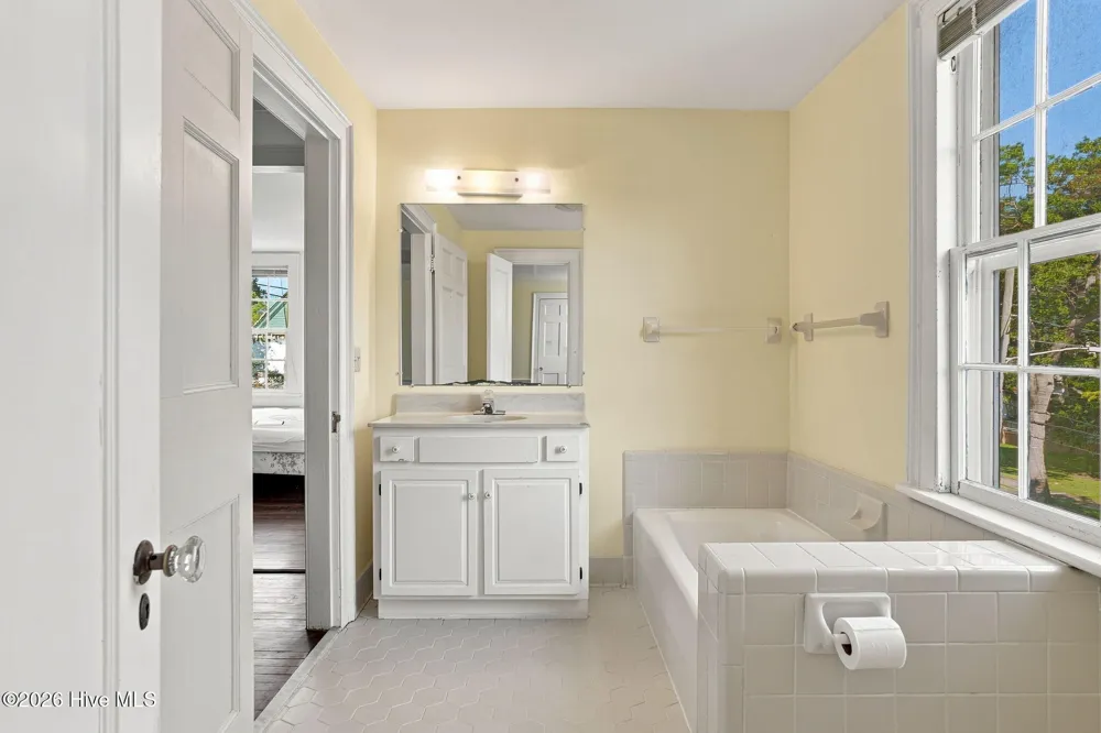 311 Johnson Street New Bern, NC 28560