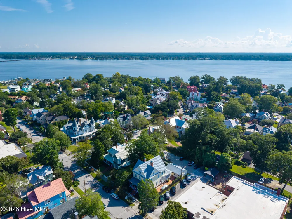 311 Johnson Street New Bern, NC 28560