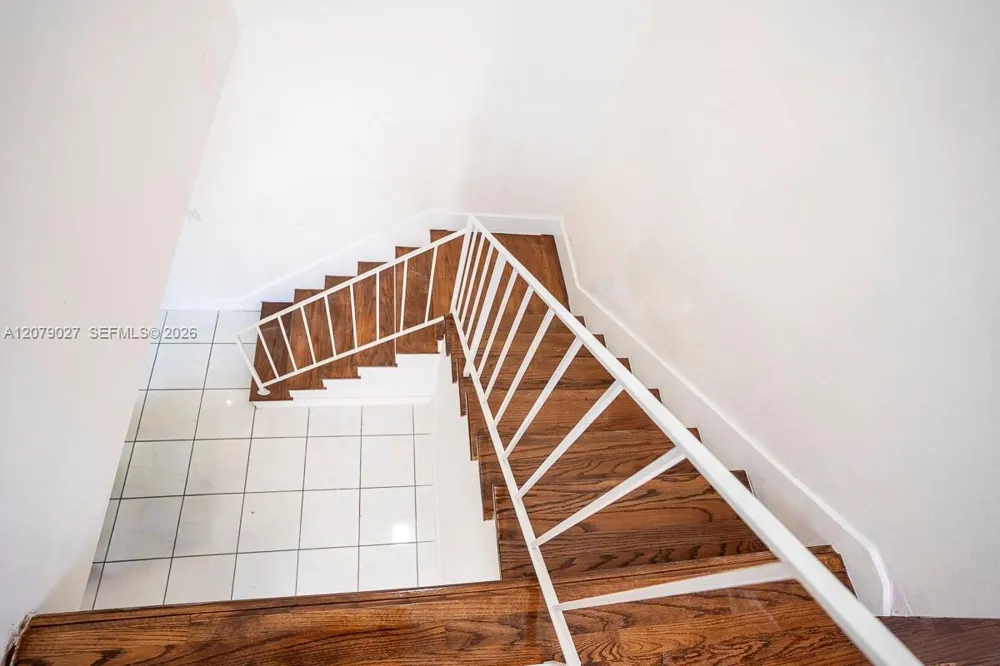 14295 Kendale Lakes Cir Miami, FL 33183