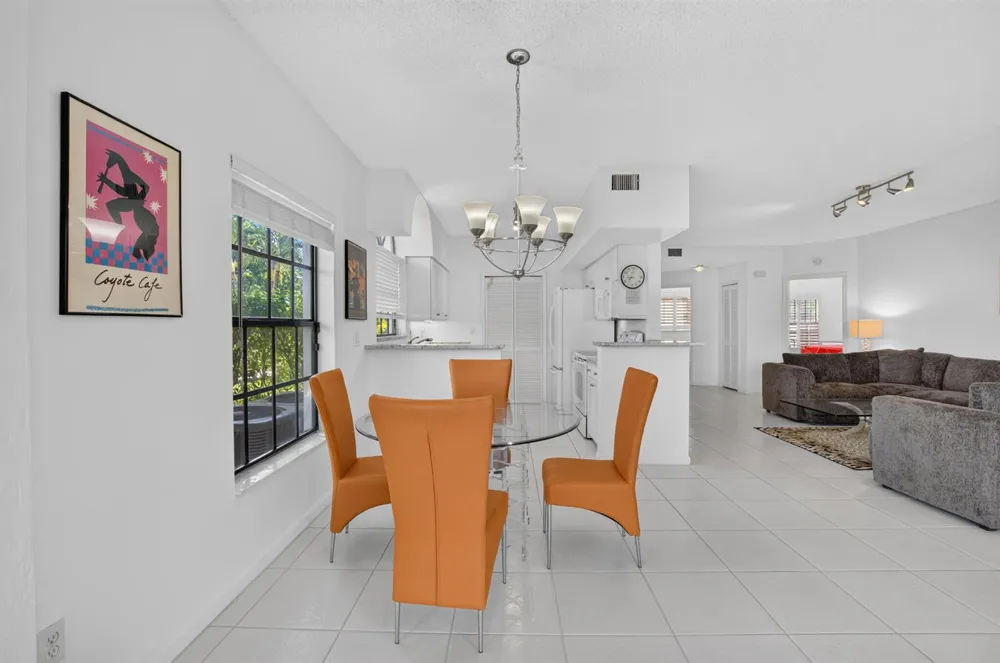 8065 Aberdeen Drive #102 Boynton Beach, FL 33472
