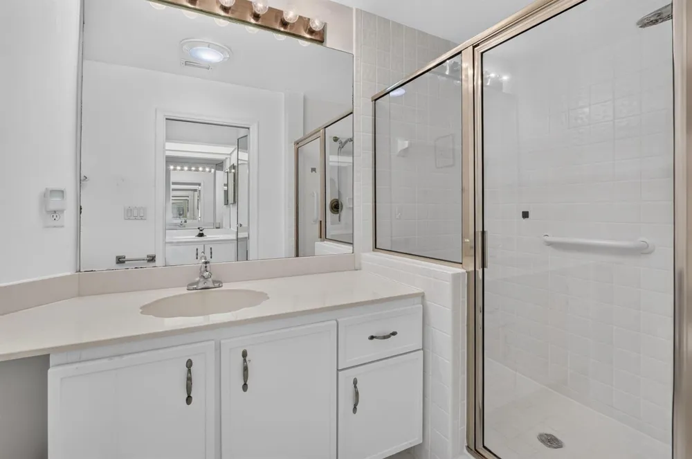 8065 Aberdeen Drive #102 Boynton Beach, FL 33472