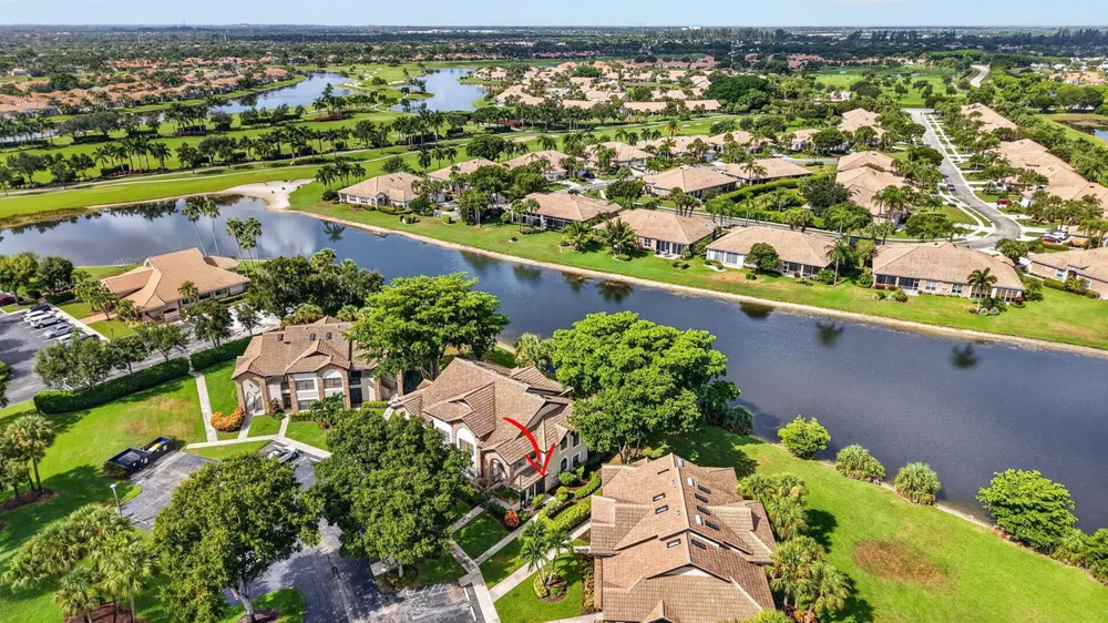 8065 Aberdeen Drive #102 Boynton Beach, FL 33472