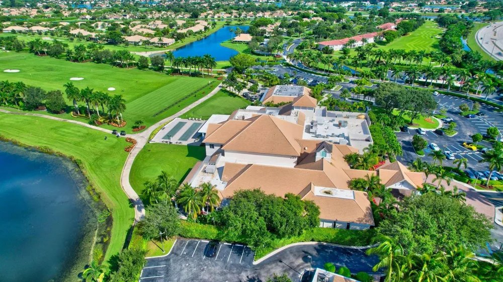 8065 Aberdeen Drive #102 Boynton Beach, FL 33472
