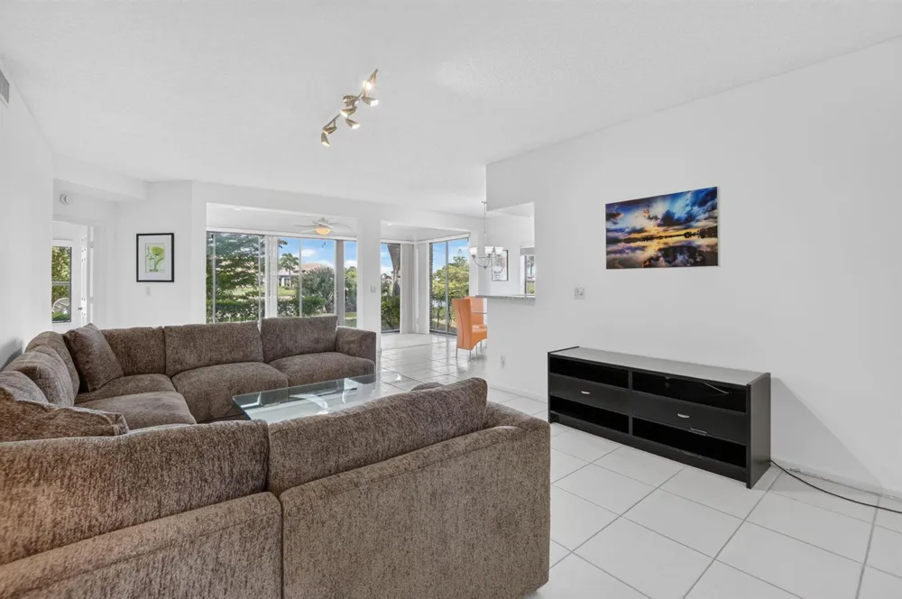 8065 Aberdeen Drive #102 Boynton Beach, FL 33472
