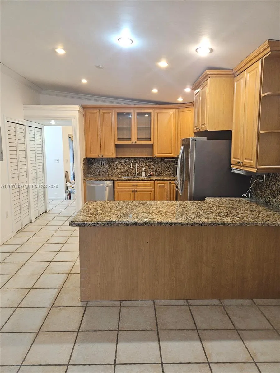 10634 SW 75th Ln Miami, FL 33173