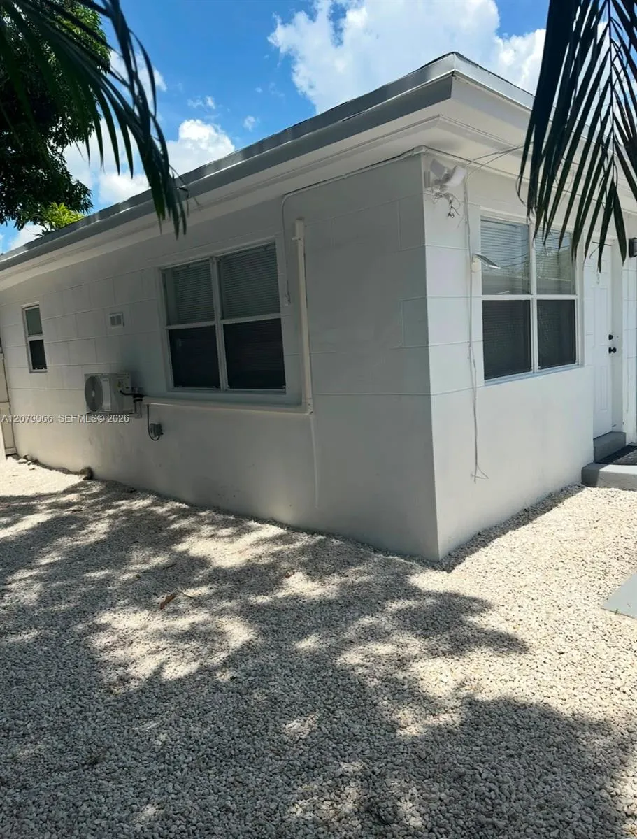 2024 NE 26th St #3 Wilton Manors, FL 33305