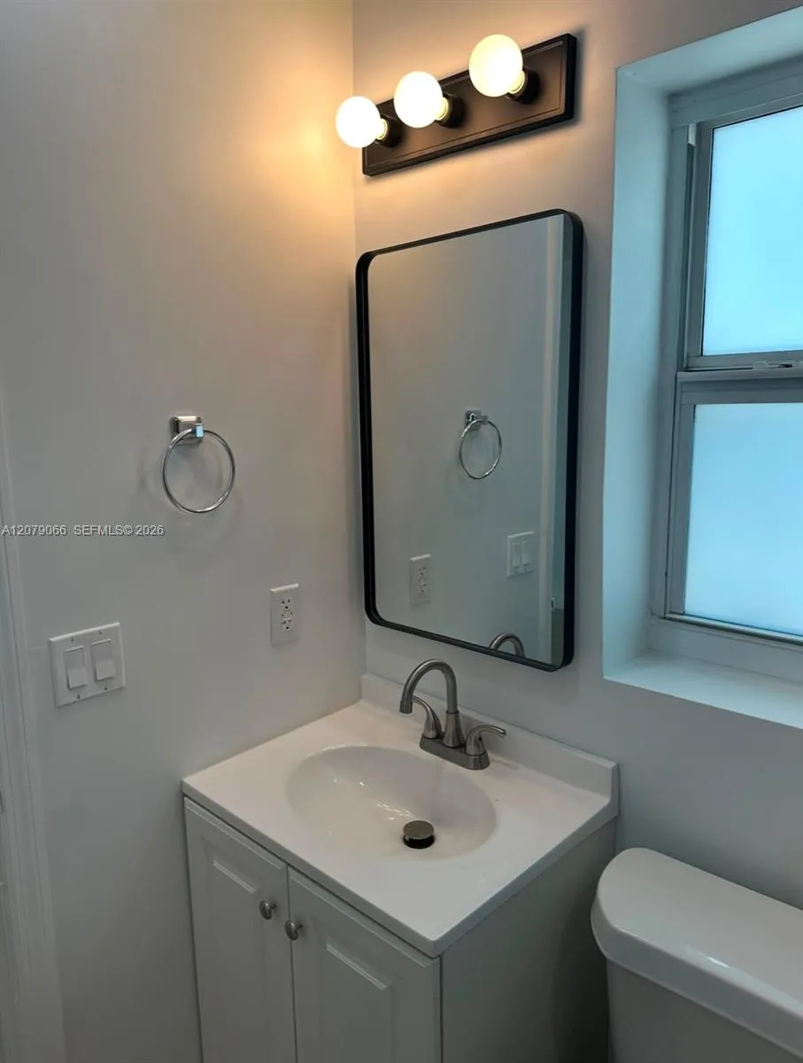 2024 NE 26th St #3 Wilton Manors, FL 33305