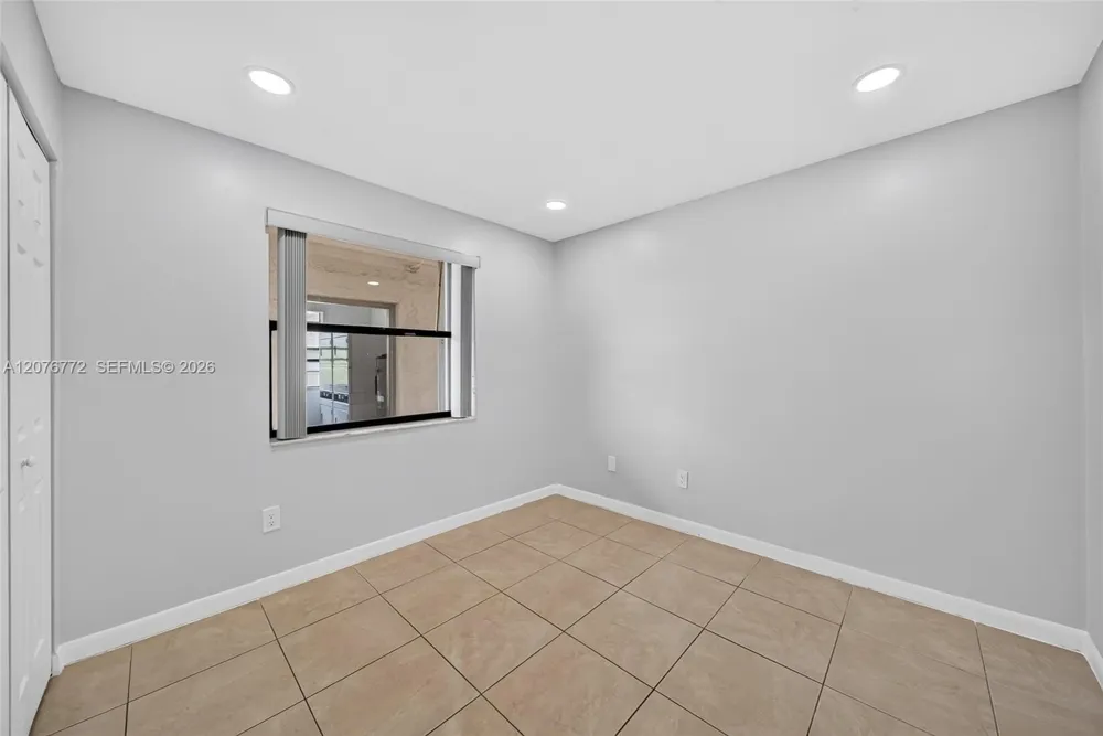 7670 SW 152nd Ave #1-207 Miami, FL 33193