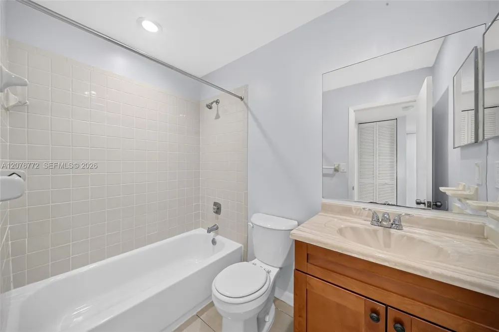 7670 SW 152nd Ave #1-207 Miami, FL 33193