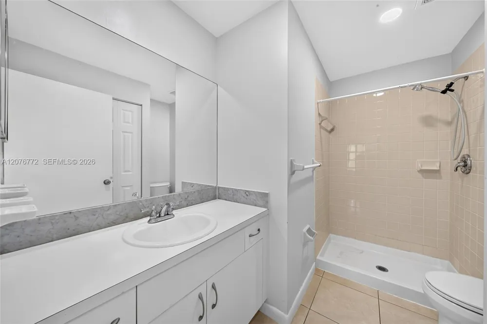 7670 SW 152nd Ave #1-207 Miami, FL 33193