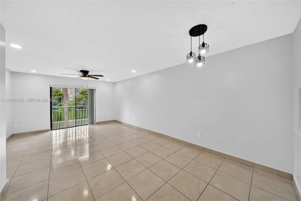 7670 SW 152nd Ave #1-207 Miami, FL 33193