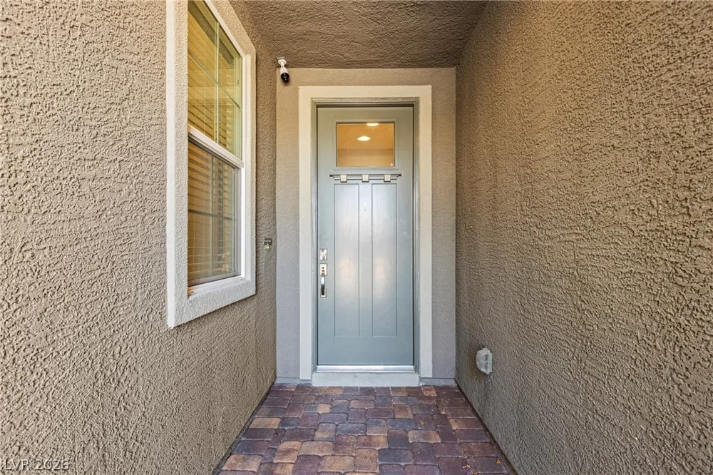 10125 Ferton Lake Avenue Las Vegas, NV 89178