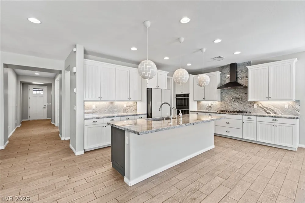 10125 Ferton Lake Avenue Las Vegas, NV 89178