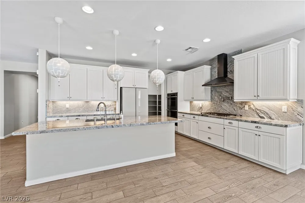 10125 Ferton Lake Avenue Las Vegas, NV 89178