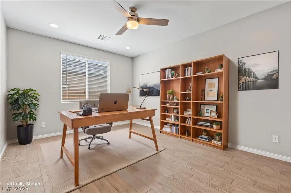 10125 Ferton Lake Avenue Las Vegas, NV 89178