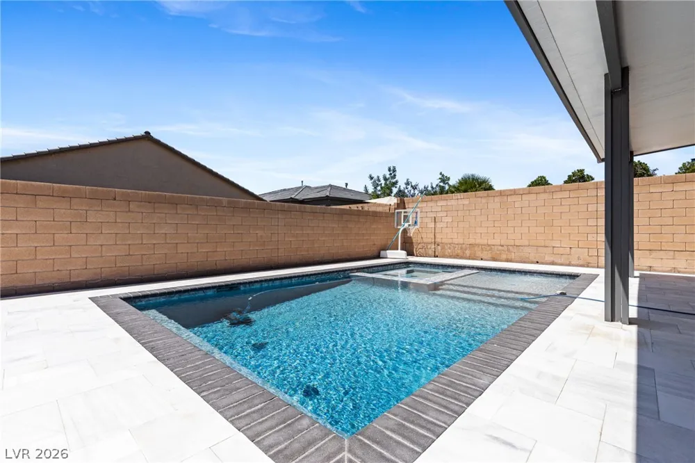 10125 Ferton Lake Avenue Las Vegas, NV 89178