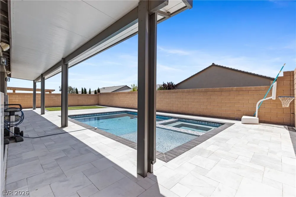 10125 Ferton Lake Avenue Las Vegas, NV 89178