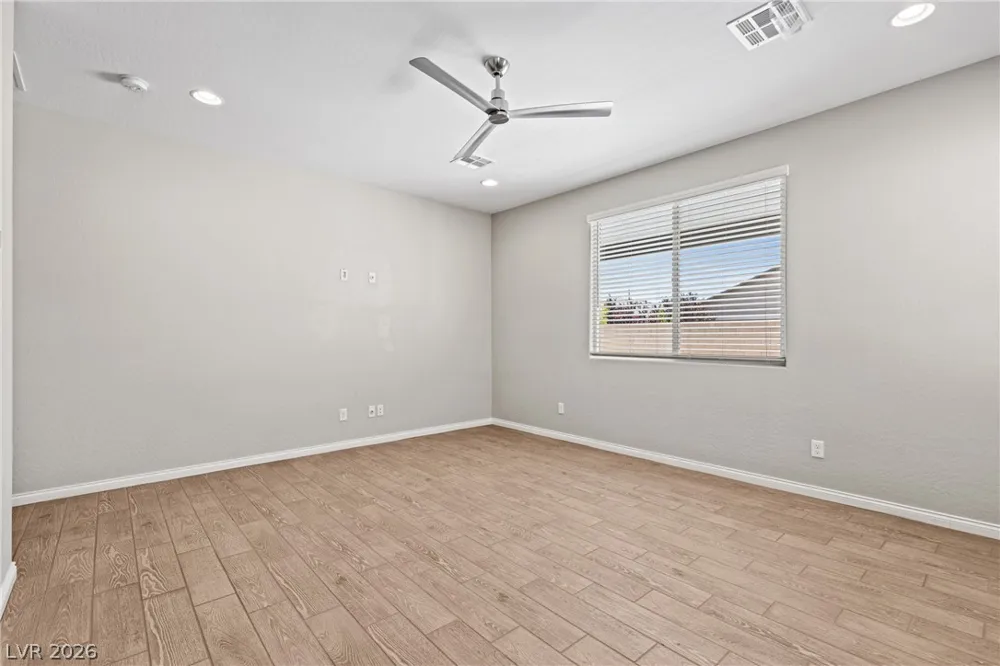 10125 Ferton Lake Avenue Las Vegas, NV 89178