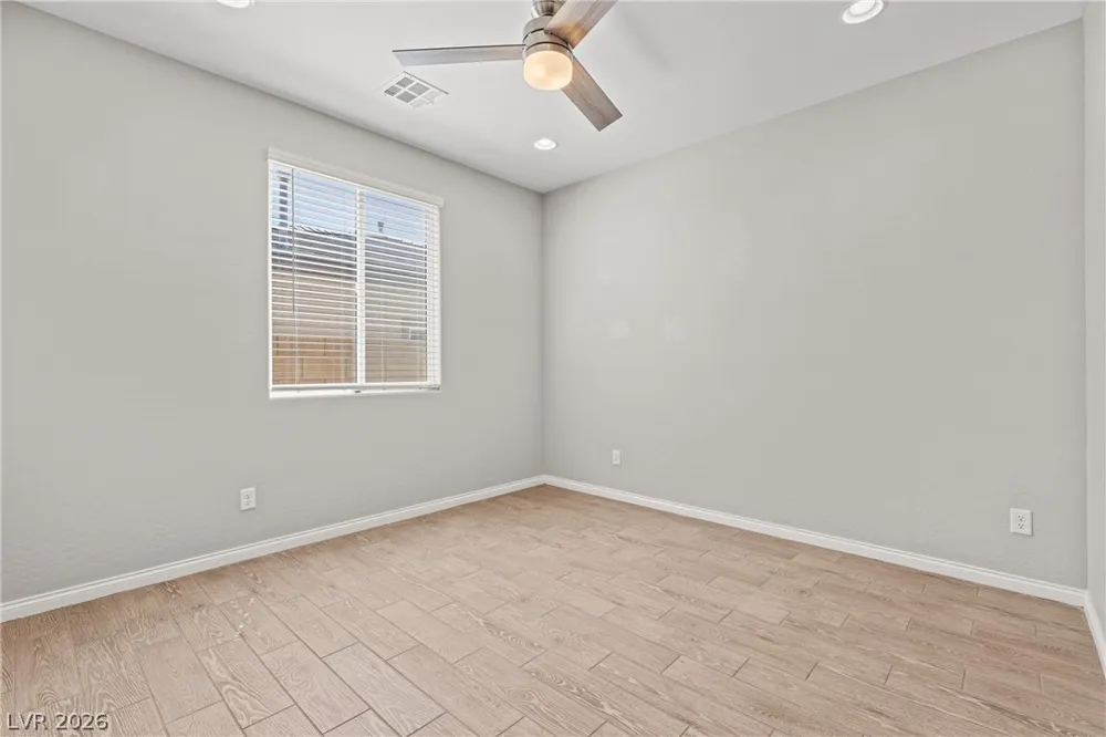 10125 Ferton Lake Avenue Las Vegas, NV 89178
