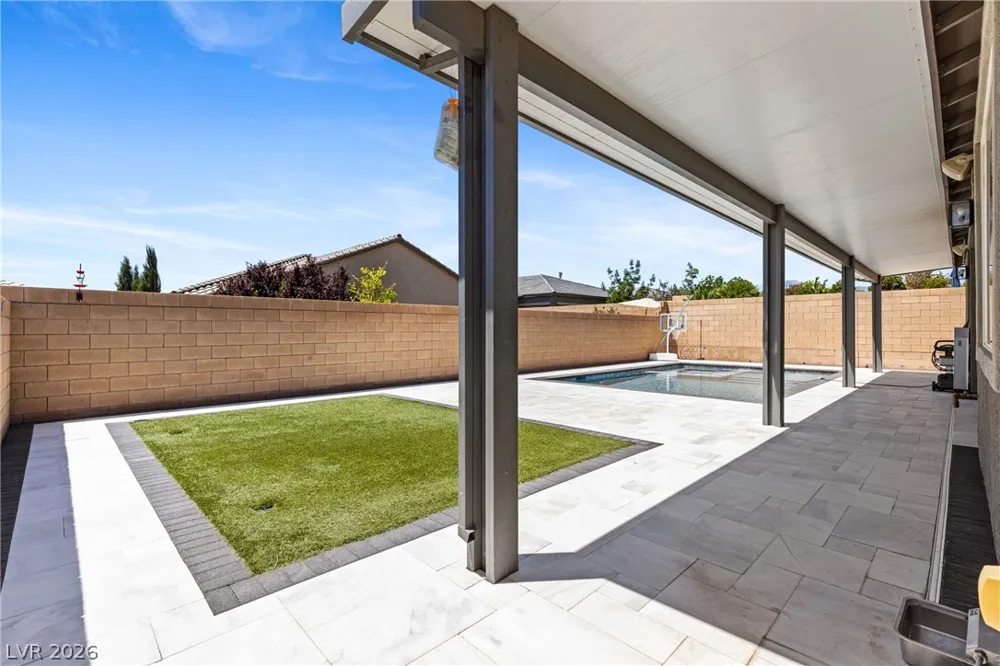 10125 Ferton Lake Avenue Las Vegas, NV 89178