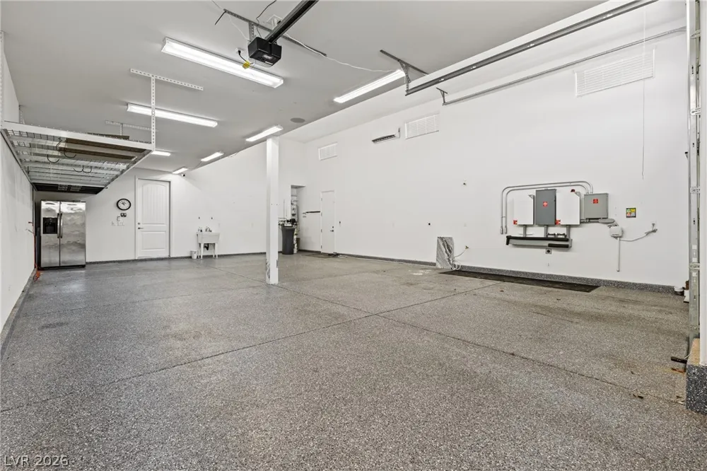 10125 Ferton Lake Avenue Las Vegas, NV 89178
