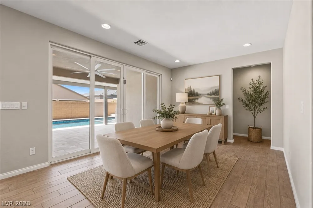 10125 Ferton Lake Avenue Las Vegas, NV 89178