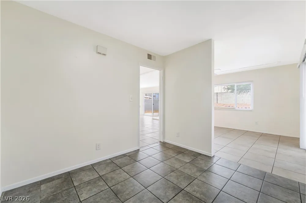 3047 Plaza Street Las Vegas, NV 89121