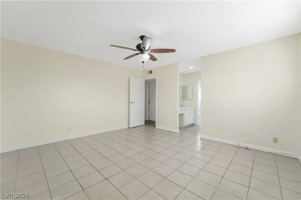 3047 Plaza Street Las Vegas, NV 89121