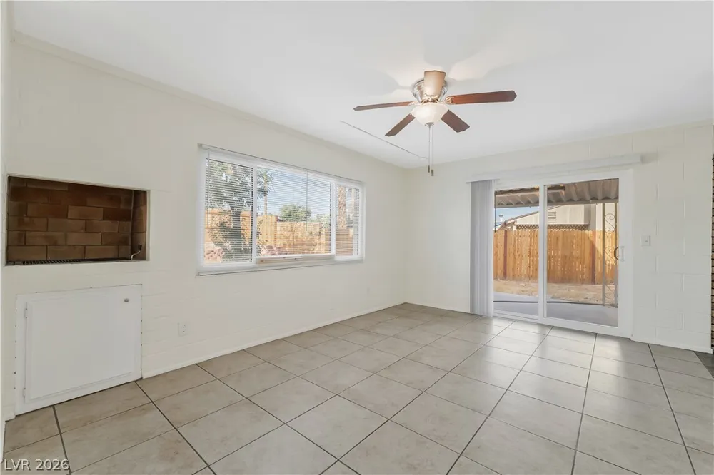 3047 Plaza Street Las Vegas, NV 89121