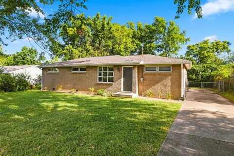 278 Garry Dr