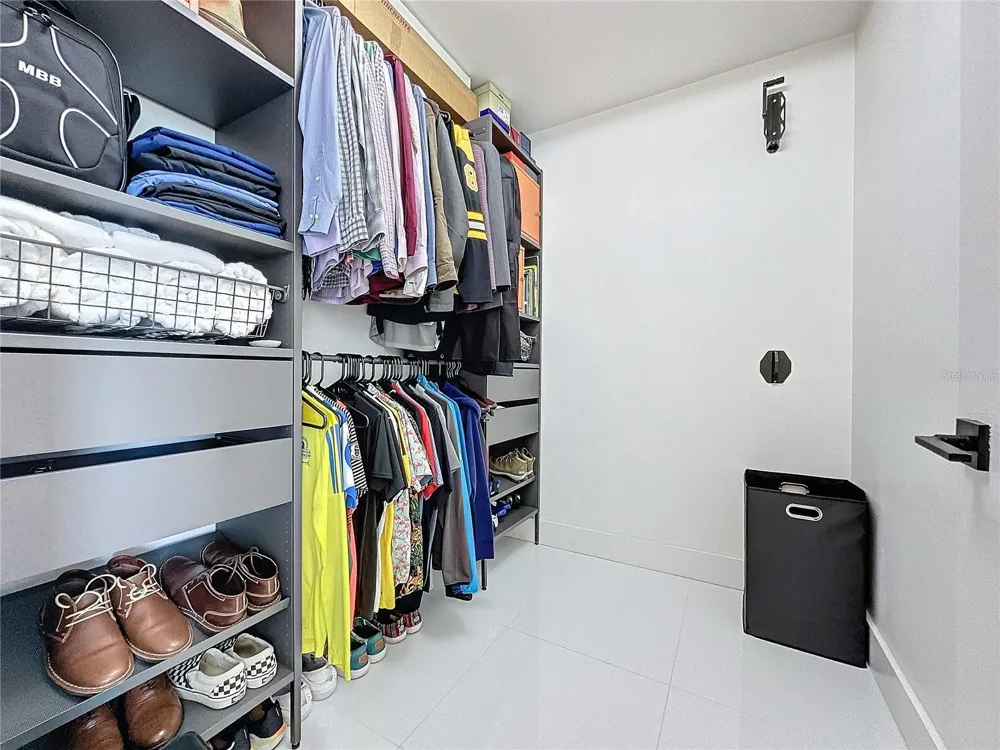 155 S COURT AVENUE #2111 Orlando, FL 32801