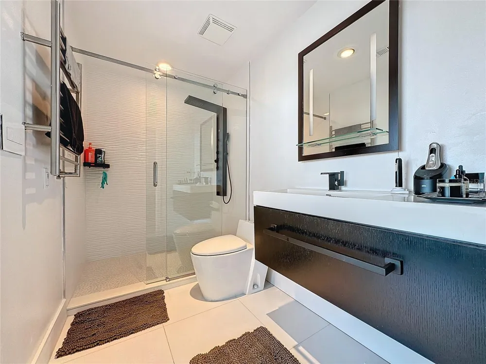 155 S COURT AVENUE #2111 Orlando, FL 32801