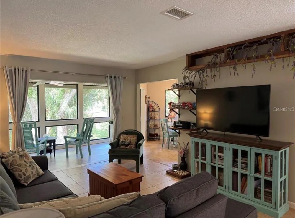 8 FAIRWAYS CIRCLE #8 Palm Coast, FL 32137