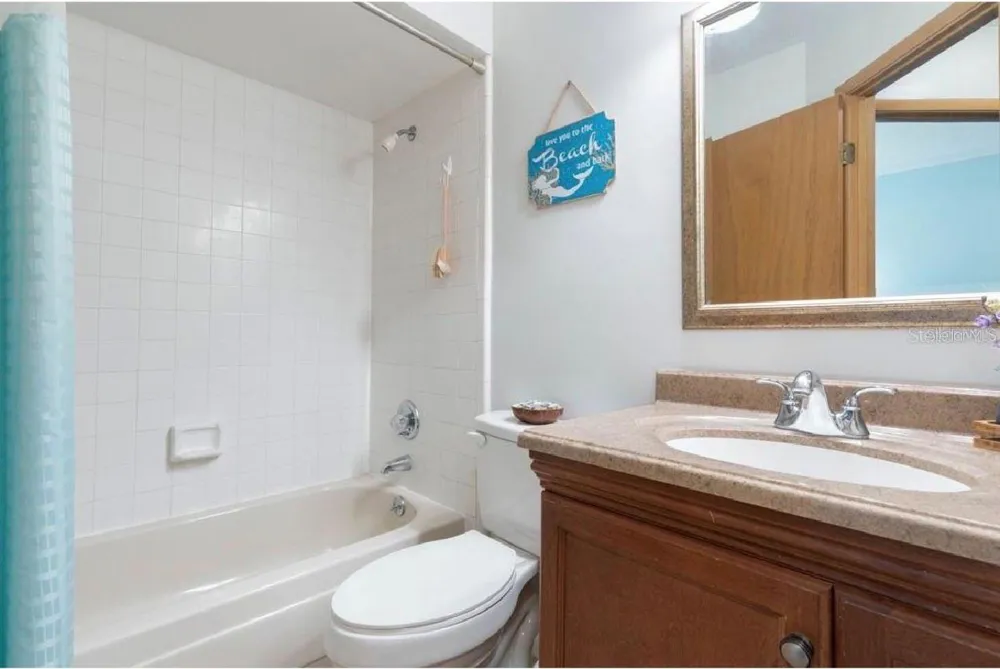8 FAIRWAYS CIRCLE #8 Palm Coast, FL 32137