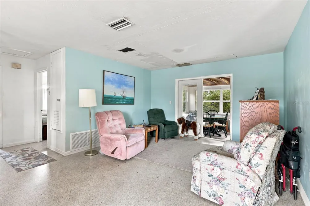709 HAGER STREET Deltona, FL 32725